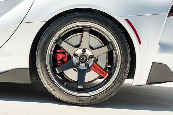 Acheter une moto neuve en ligne : avantages et inconvénients